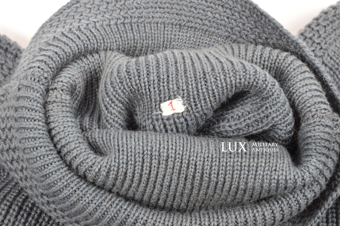 Rare late-war German issued turtle neck sweater, « blue » - photo 9
