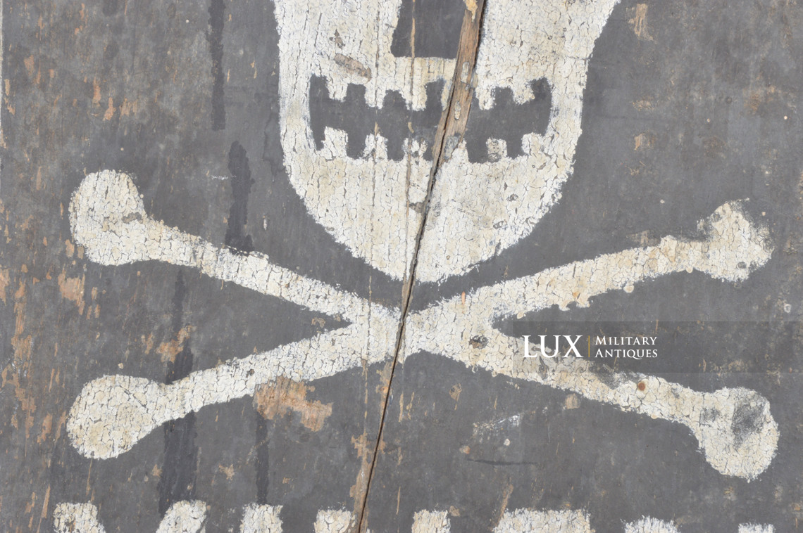 Panneau allemand d’avertissement d’une zone minée - photo 8