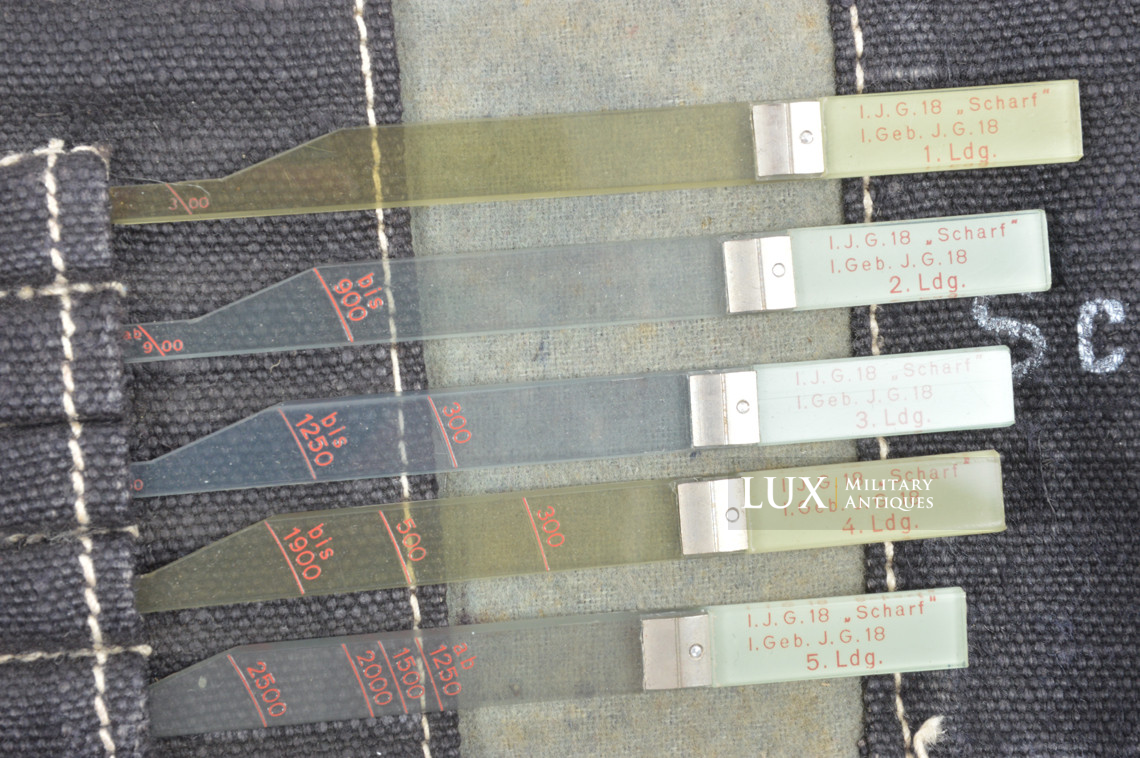 Rare ensemble de règles allemandes de calcul de tir pour l’artillerie - photo 21