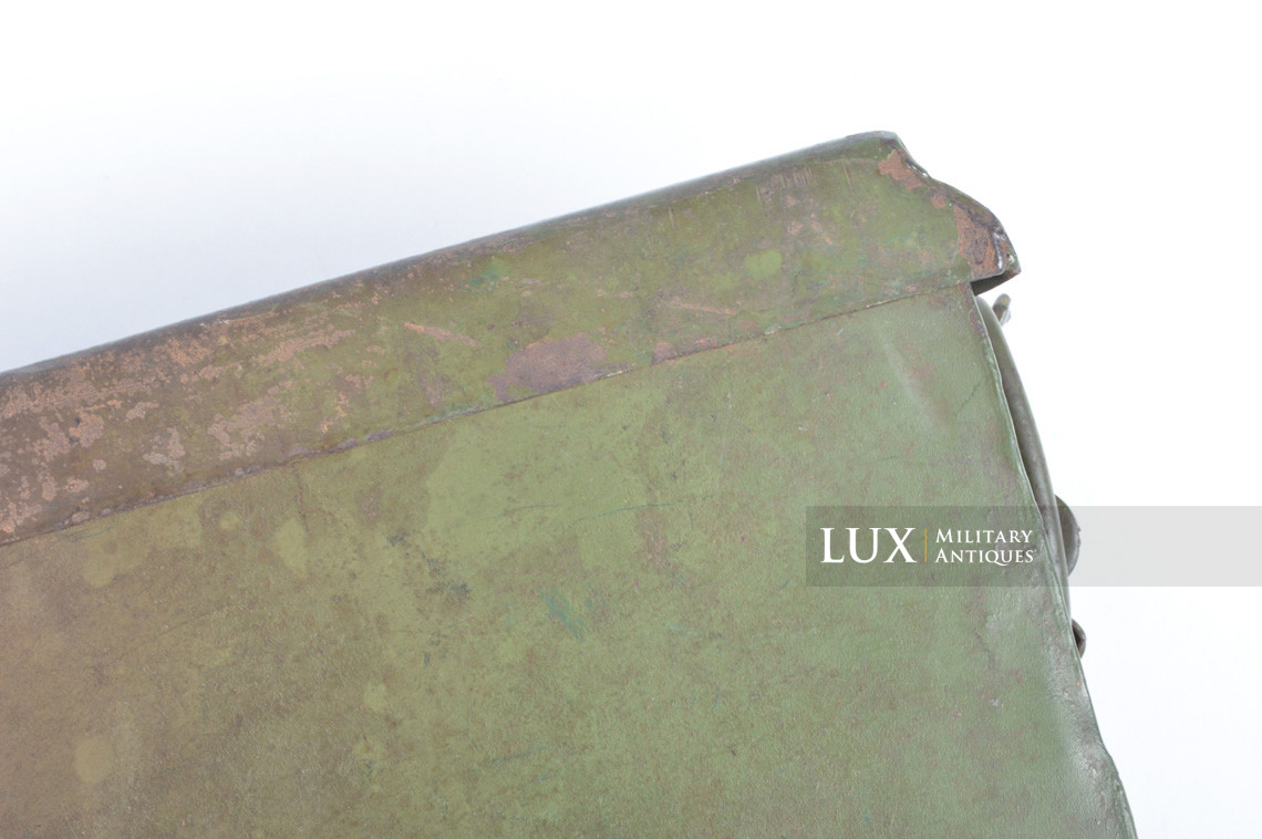 German late-war two-tone camouflage MG34/42 ammunitions case - photo 11