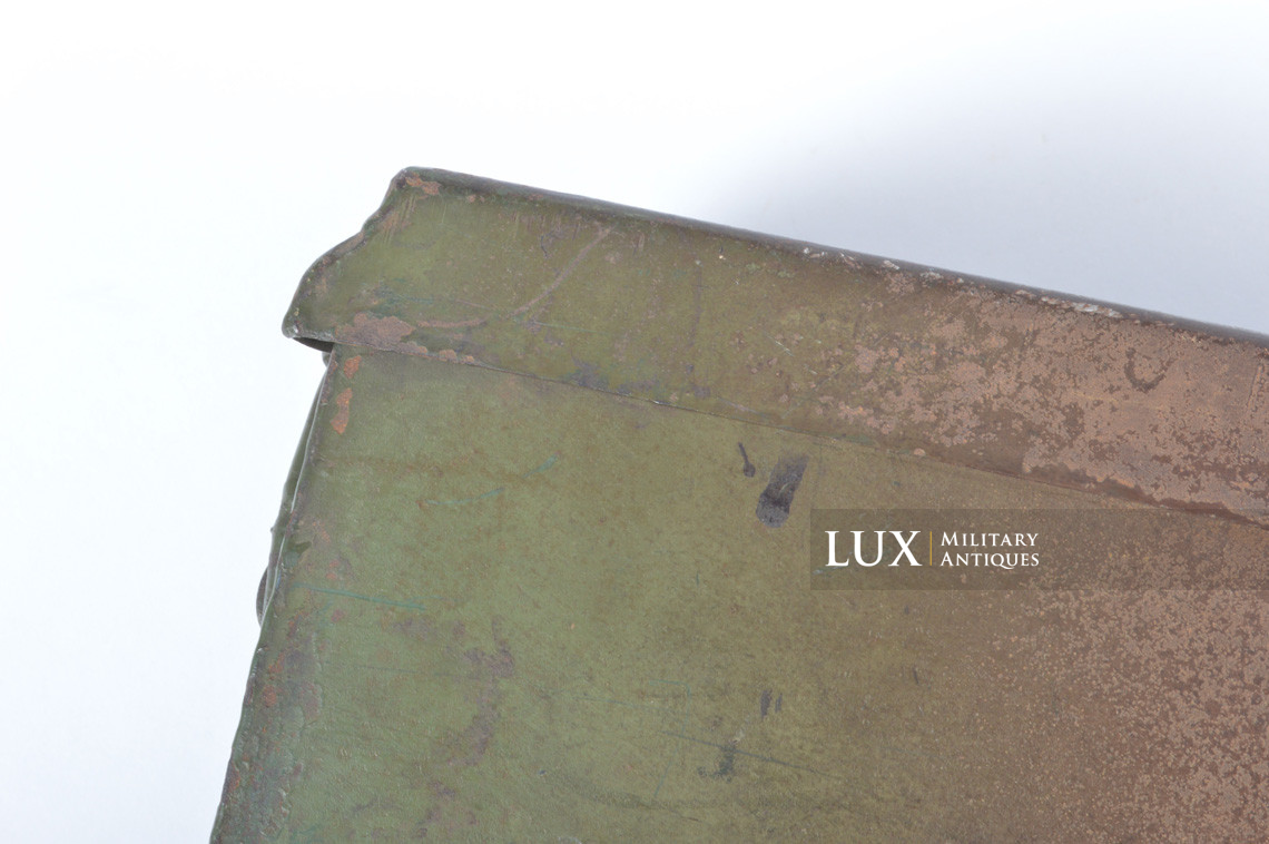 German late-war two-tone camouflage MG34/42 ammunitions case - photo 19