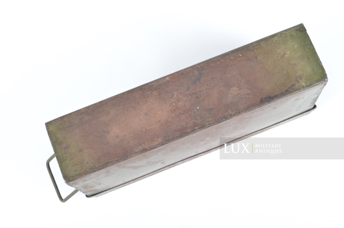 German late-war two-tone camouflage MG34/42 ammunitions case - photo 30