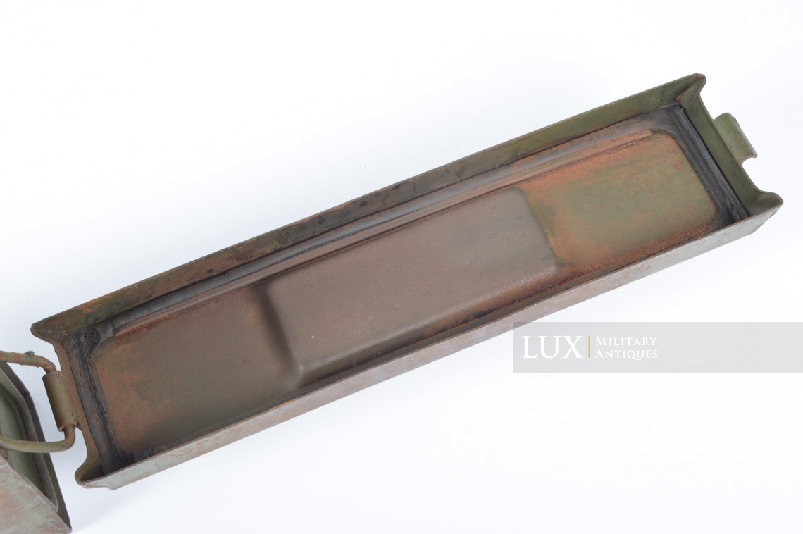 German late-war two-tone camouflage MG34/42 ammunitions case - photo 34