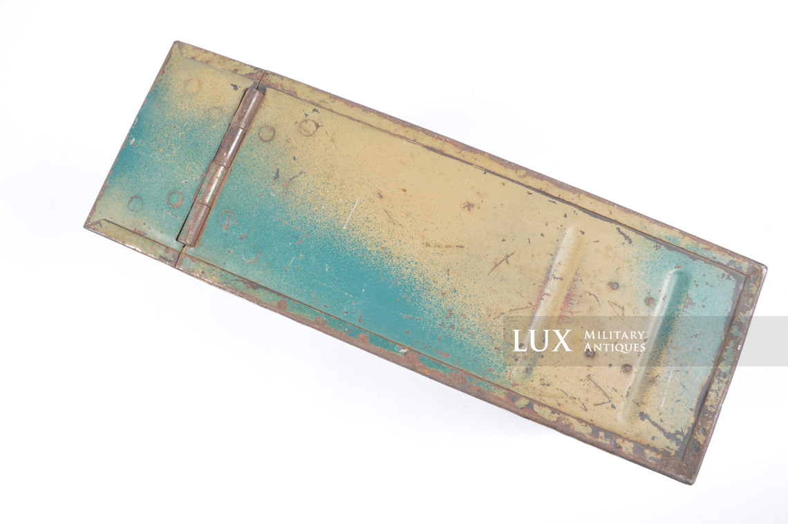 Caisse allemande pour chargeurs de 2cm Flak camouflée deux tons - photo 13