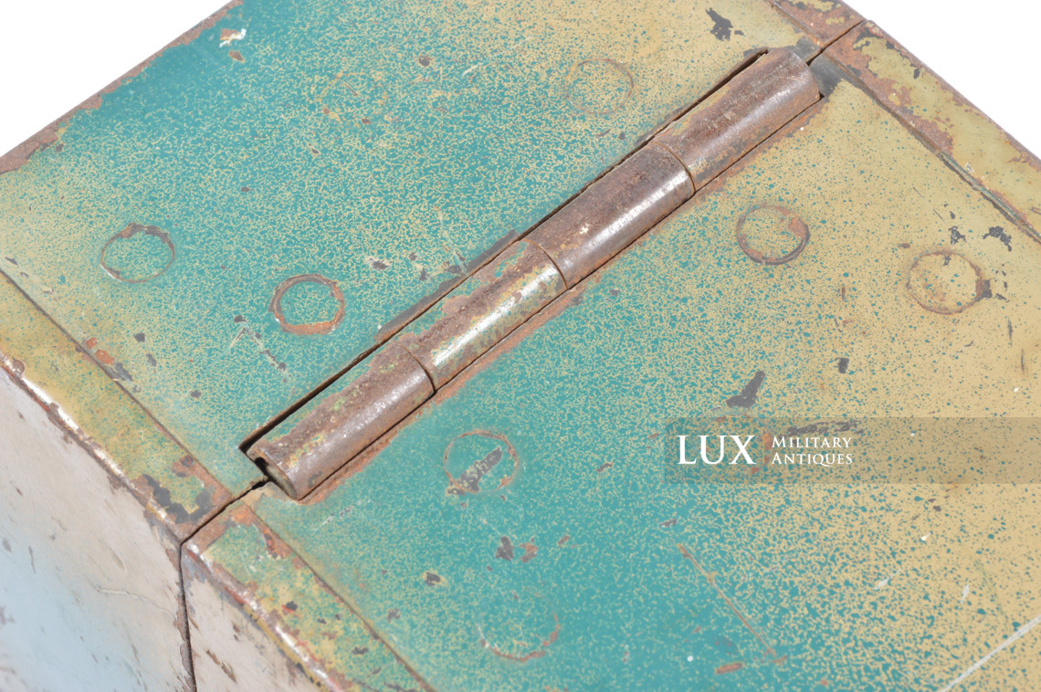 Caisse allemande pour chargeurs de 2cm Flak camouflée deux tons - photo 15