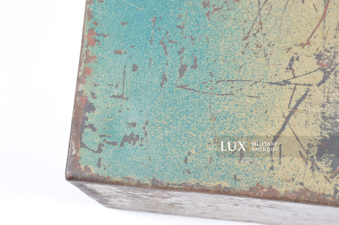 Caisse allemande pour chargeurs de 2cm Flak camouflée deux tons - photo 19