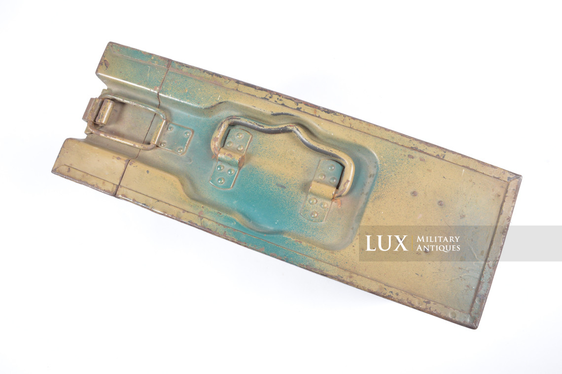 Caisse allemande pour chargeurs de 2cm Flak camouflée deux tons - photo 22