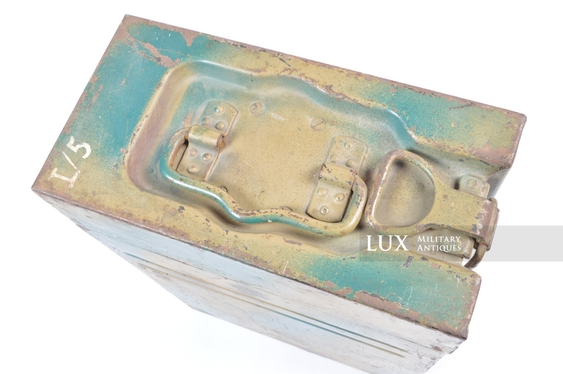 Caisse allemande pour chargeurs de 2cm Flak camouflée deux tons - photo 27