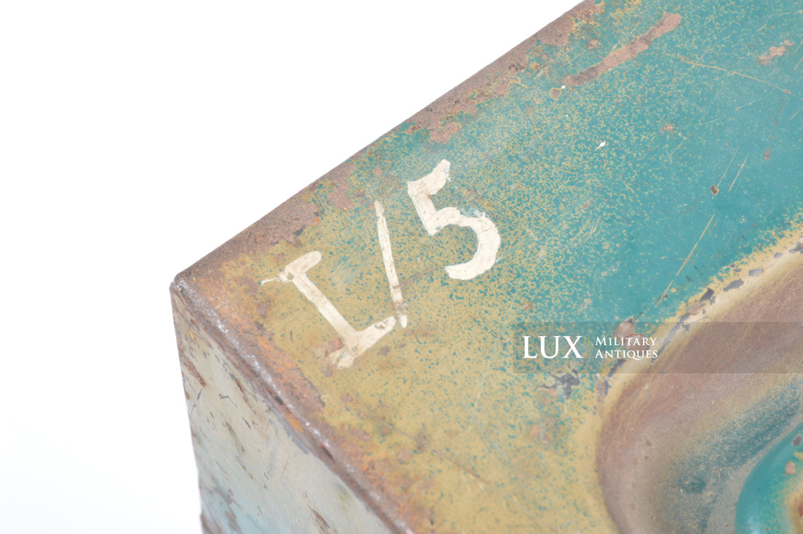 Caisse allemande pour chargeurs de 2cm Flak camouflée deux tons - photo 28