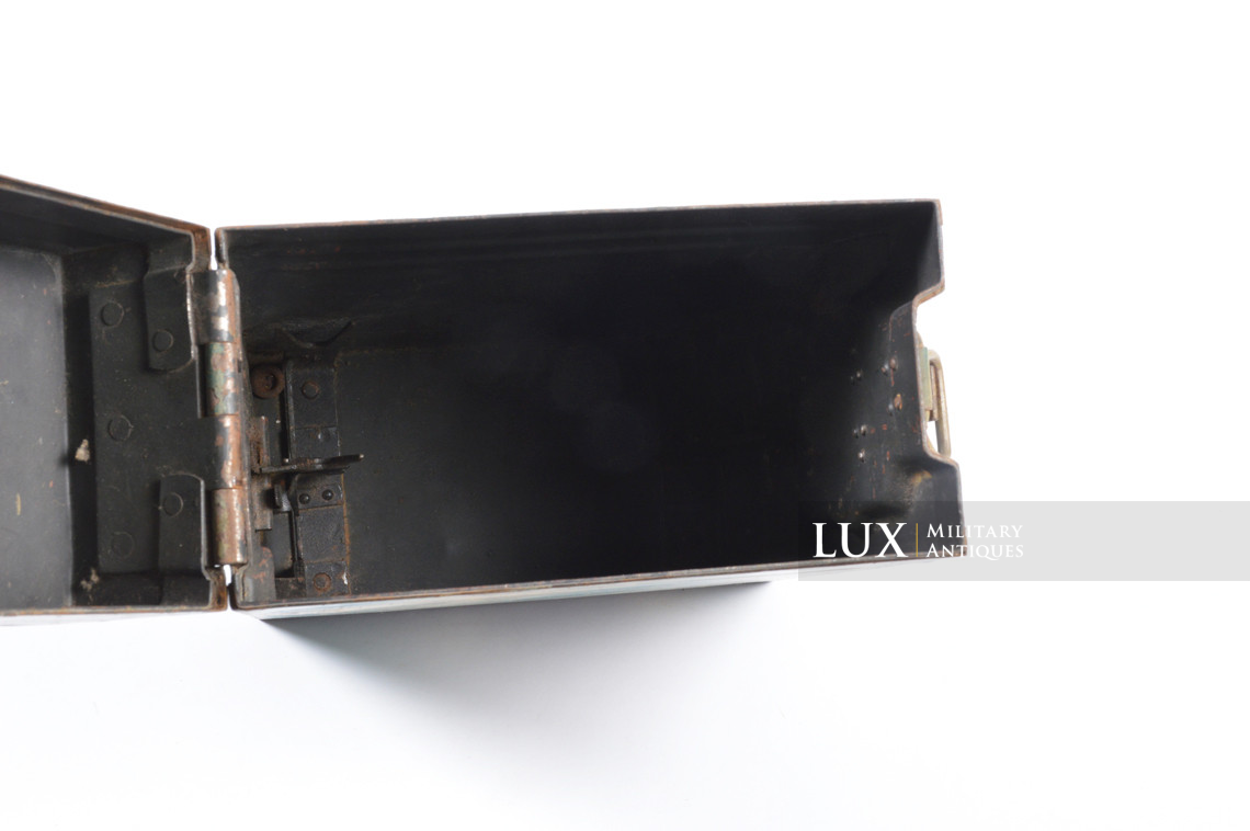 Caisse allemande pour chargeurs de 2cm Flak camouflée deux tons - photo 37