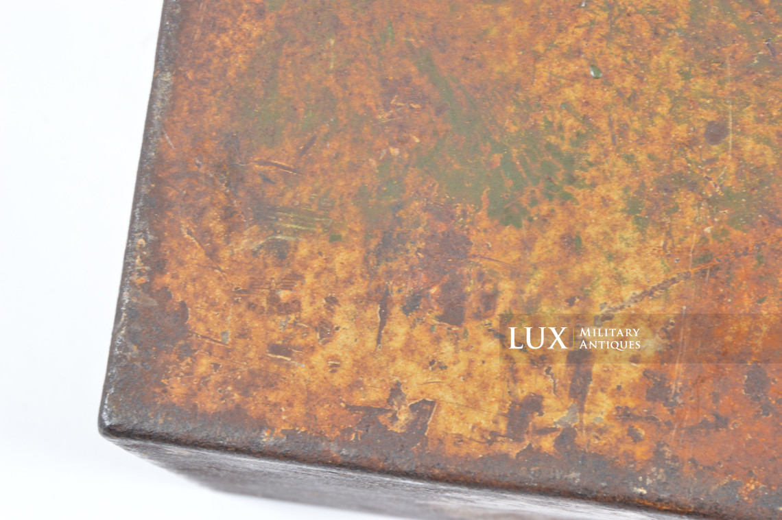 Caisse allemande pour chargeurs de 2cm Flak camouflée trois tons « Normandie » - photo 14