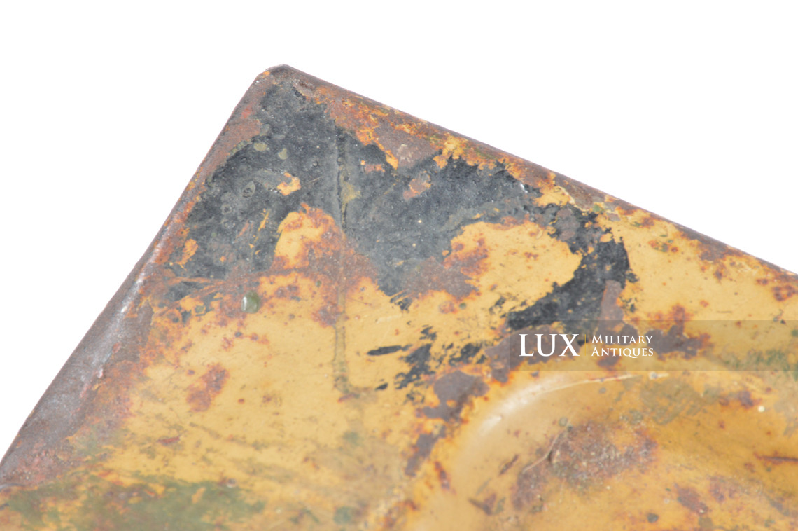 Caisse allemande pour chargeurs de 2cm Flak camouflée trois tons « Normandie » - photo 37