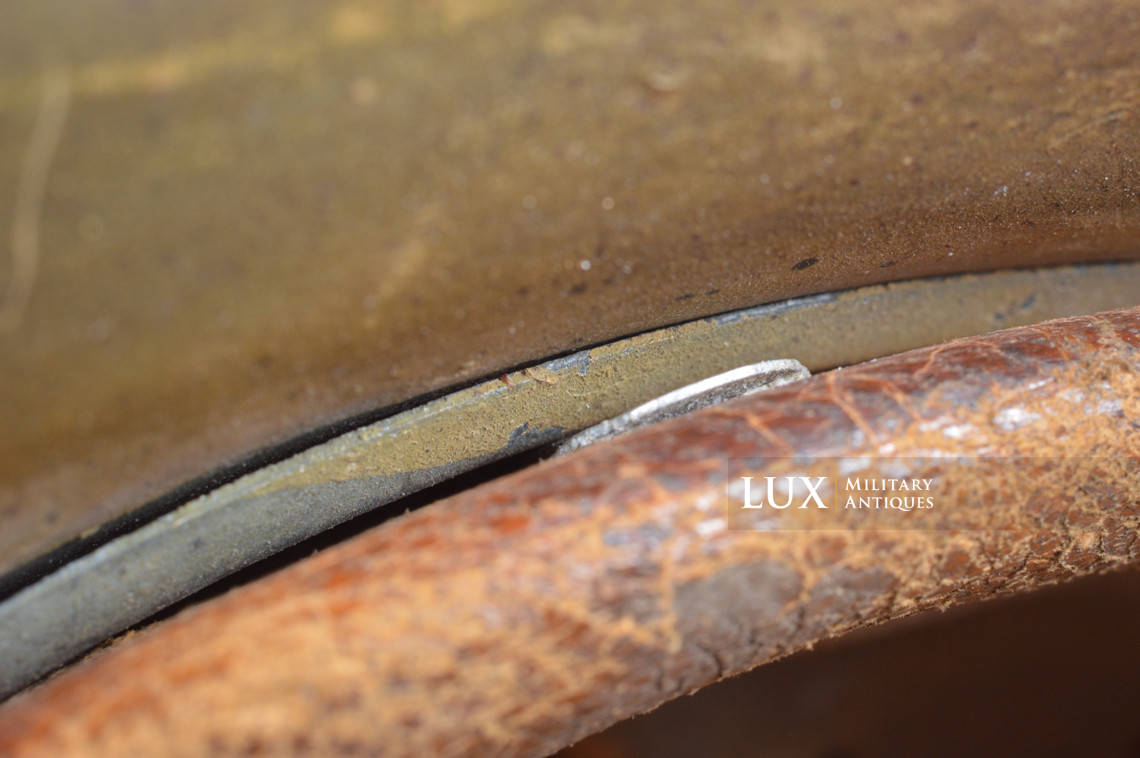 Unique casque allemand M35 camouflé trois tons, « Normandie » - photo 56