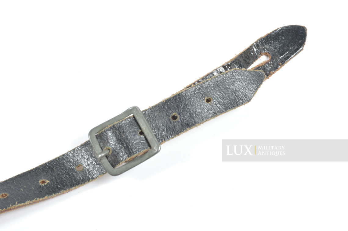 Jugulaire de casque allemand fin de guerre, « RFNr 0/0637/0002 » - photo 8