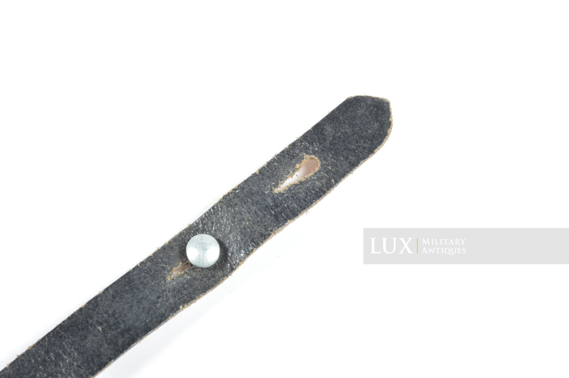 Jugulaire de casque allemand fin de guerre, « RFNr 0/0637/0002 » - photo 10