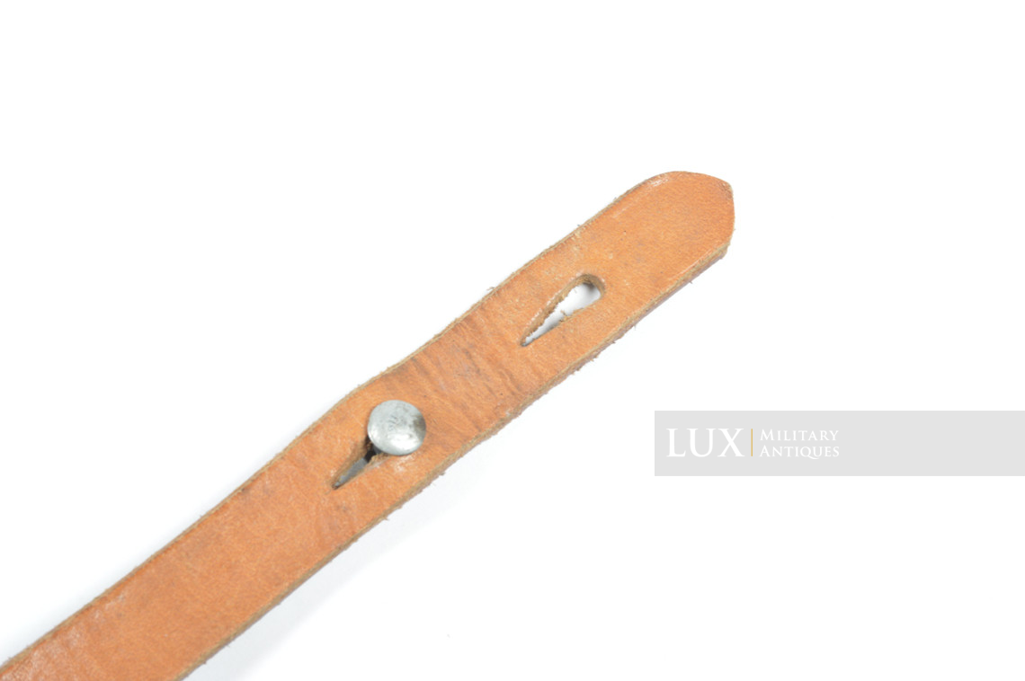 Jugulaire de casque allemand fin de guerre, « RFNr 0/0637/0002 » - photo 11