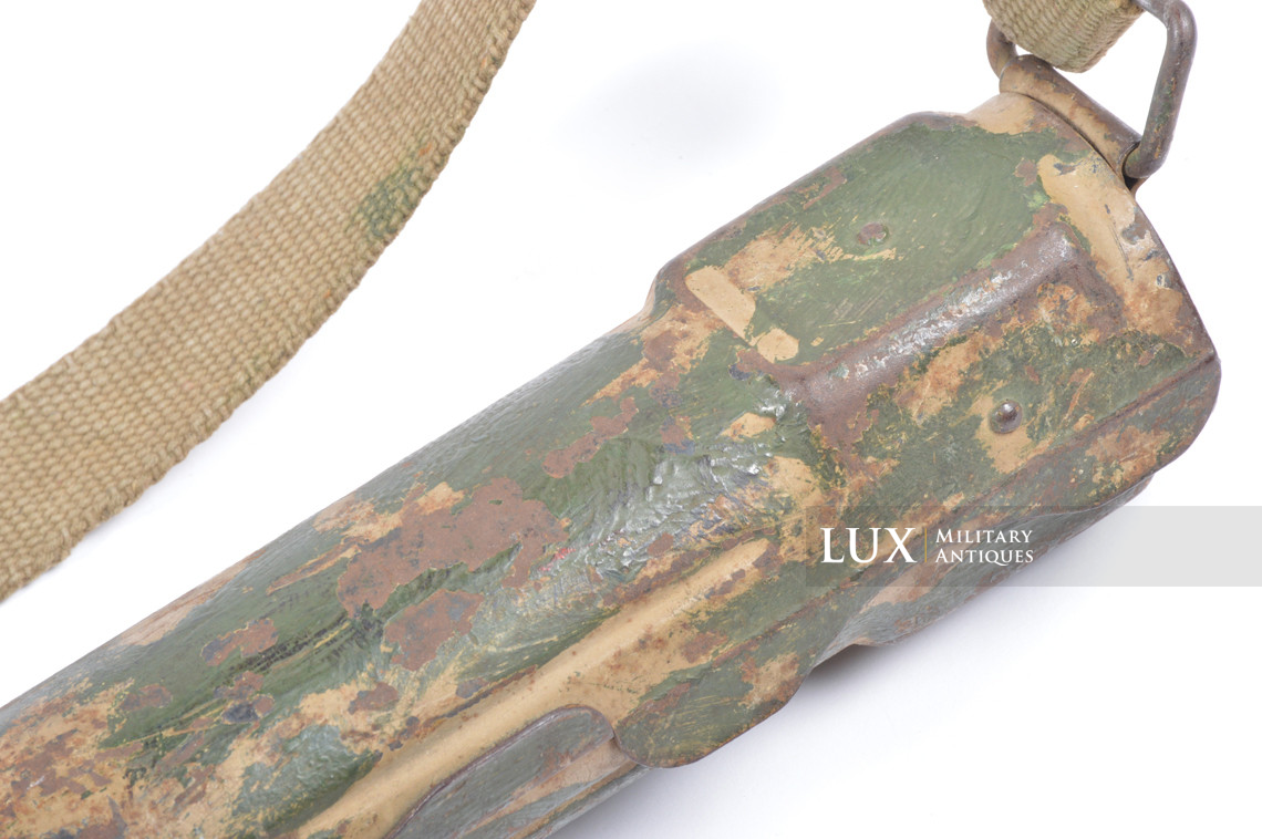 German MG42 camouflage spare barrel carrier - photo 15