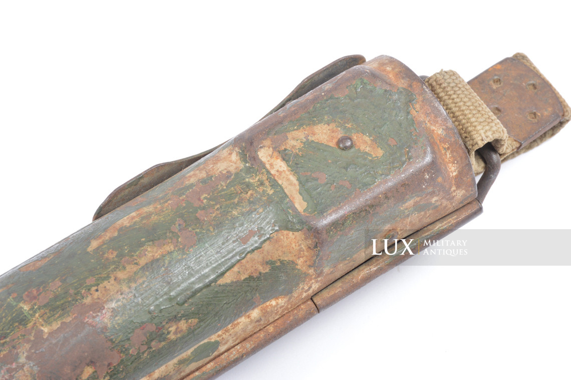 German MG42 camouflage spare barrel carrier - photo 26