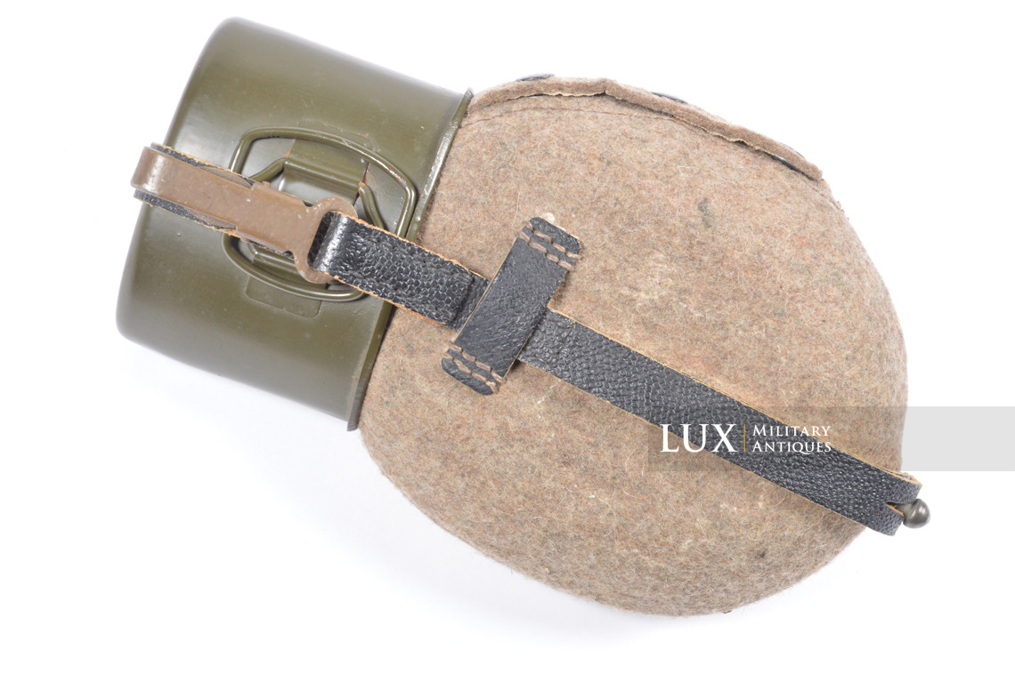 Gourde allemande fin de guerre, état neuf, « SMM44 » - photo 9