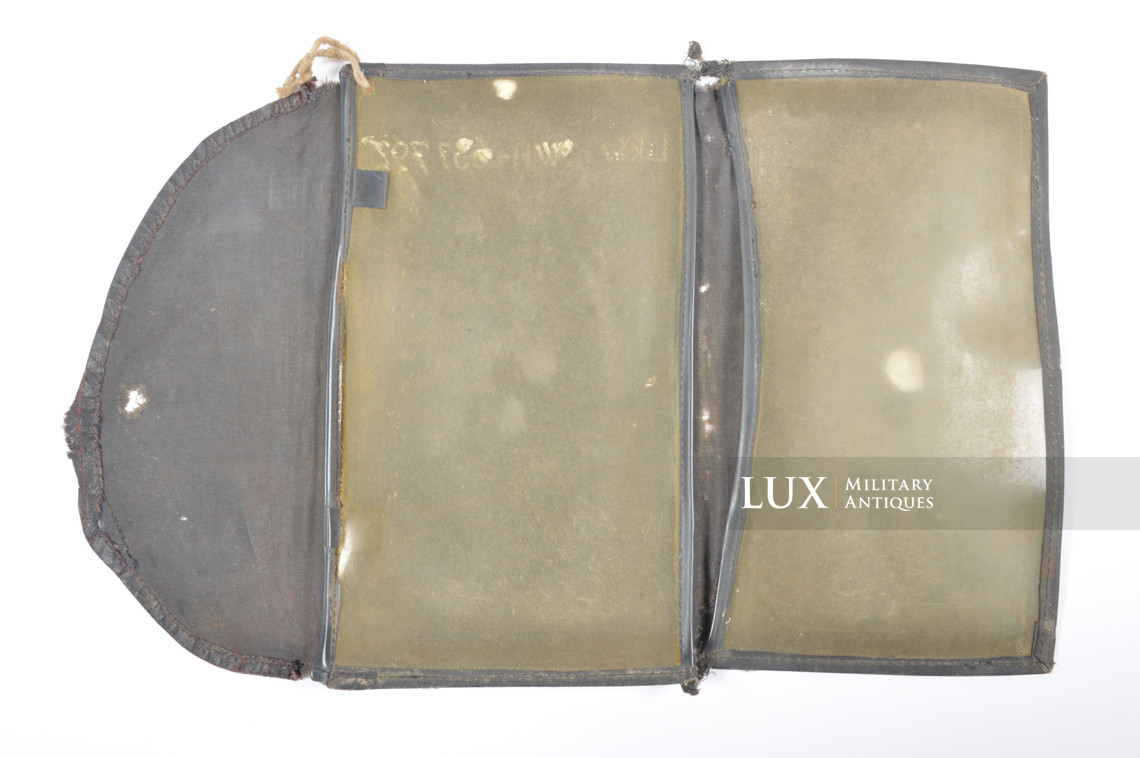 Porte documents d’un véhicule de la Heer - photo 11