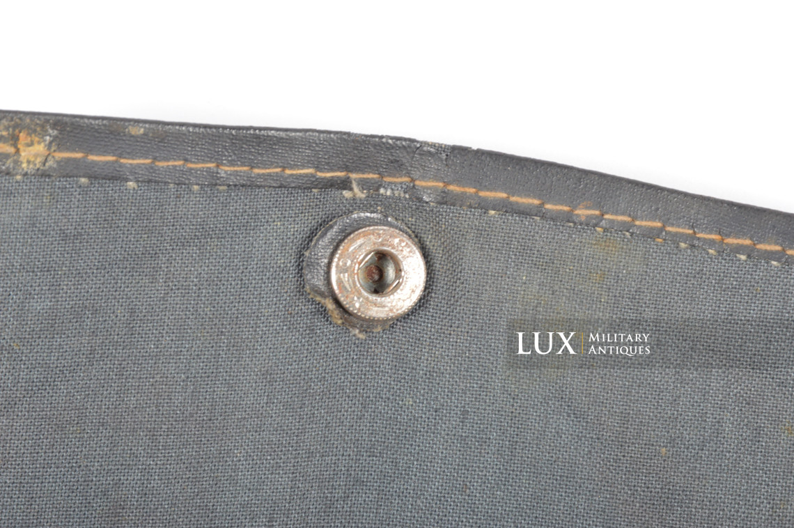 Porte documents d’un véhicule de la Heer - photo 11