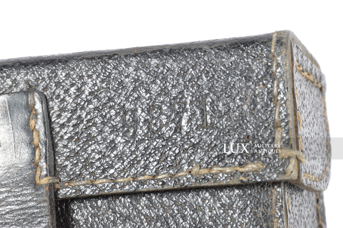 MG34/42 gunner's belt pouch in black pressed cardboard, « epf 1944 » - photo 17