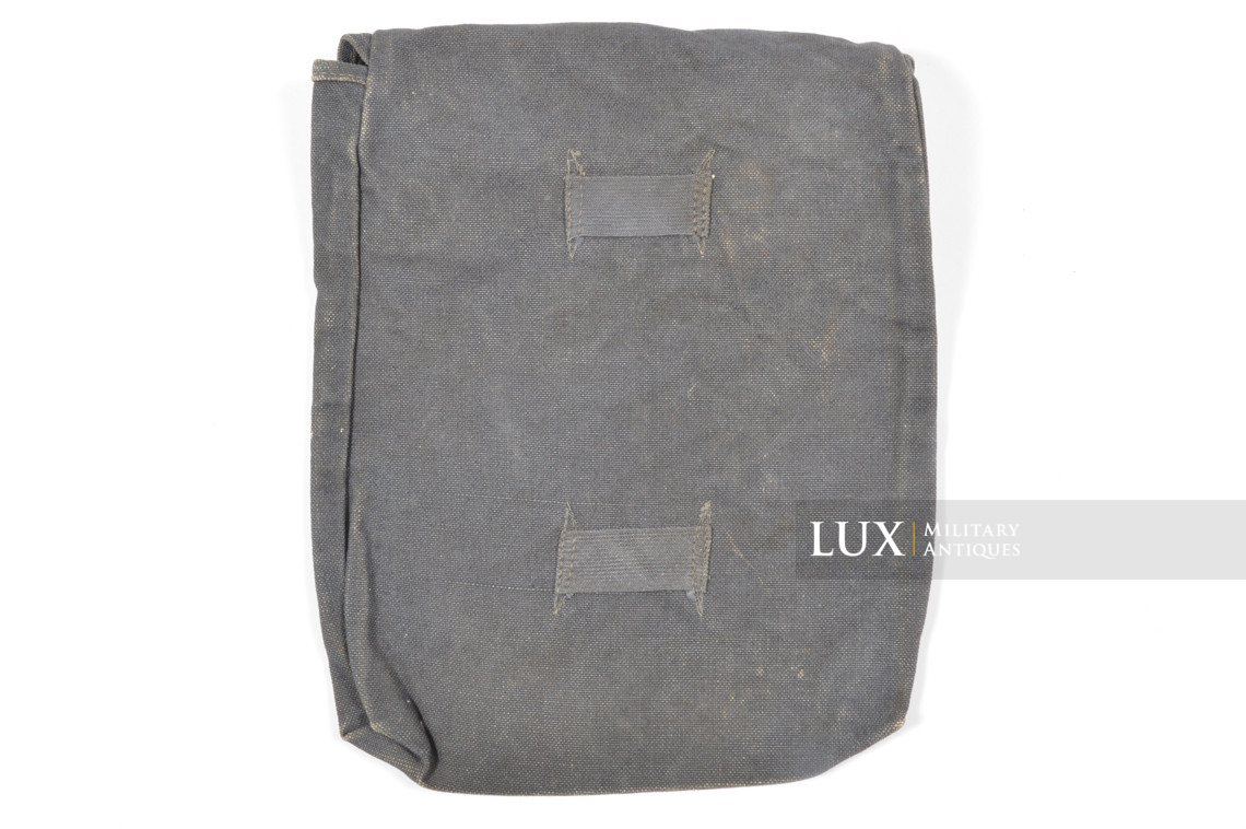 German anti-gas cape pouch - photo 9