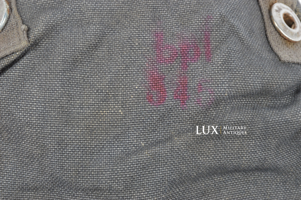 German anti-gas cape pouch - photo 12