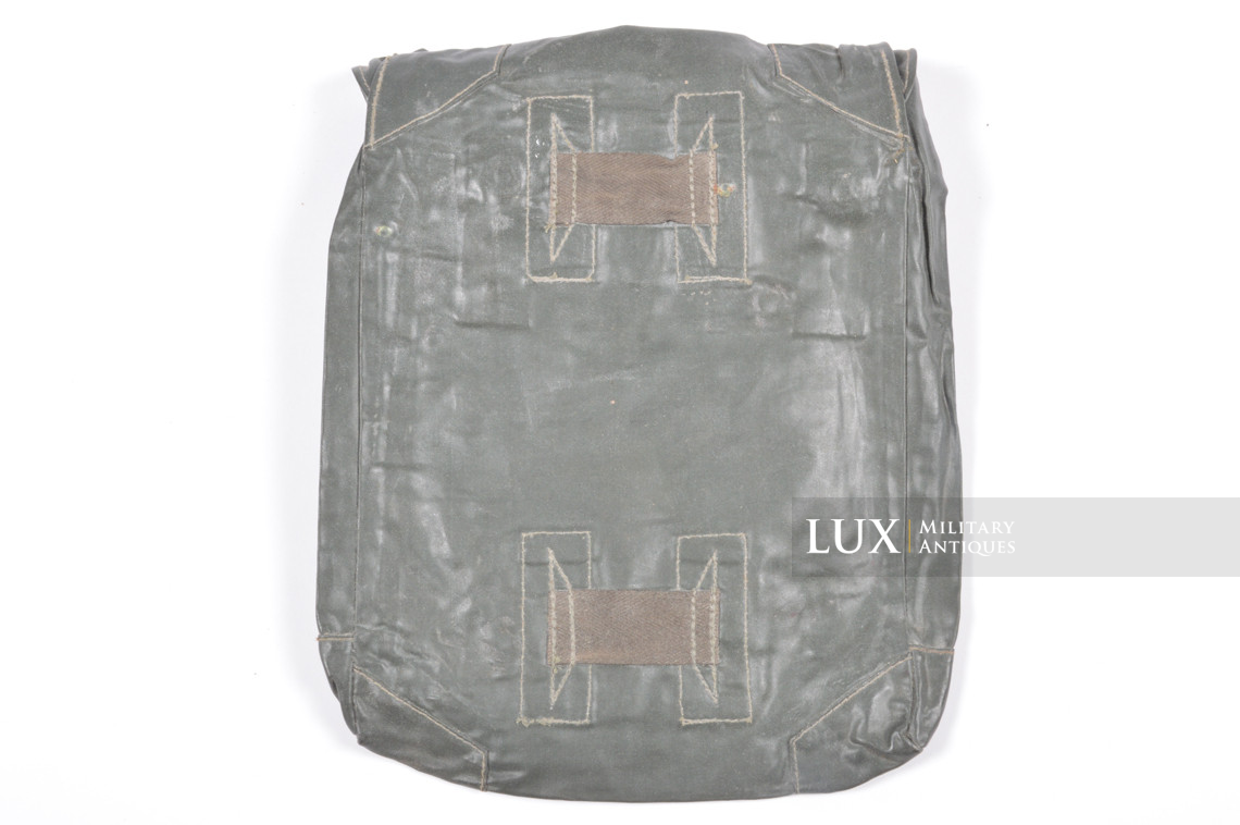 Early German anti-gas cape pouch - photo 11