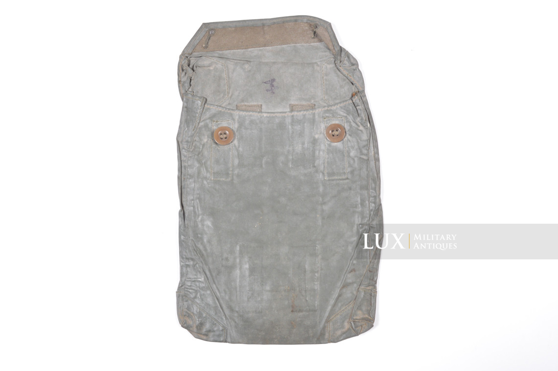 Early German anti-gas cape pouch - photo 8