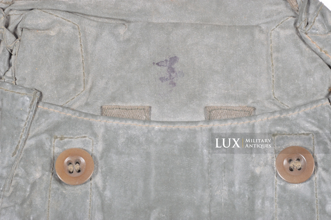 Early German anti-gas cape pouch - photo 9