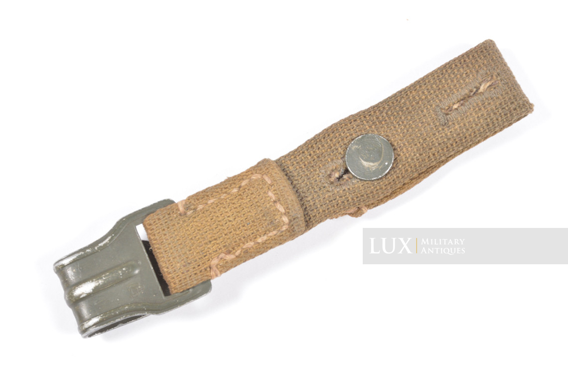 Early gasmask canister belt support hook strap - photo 8