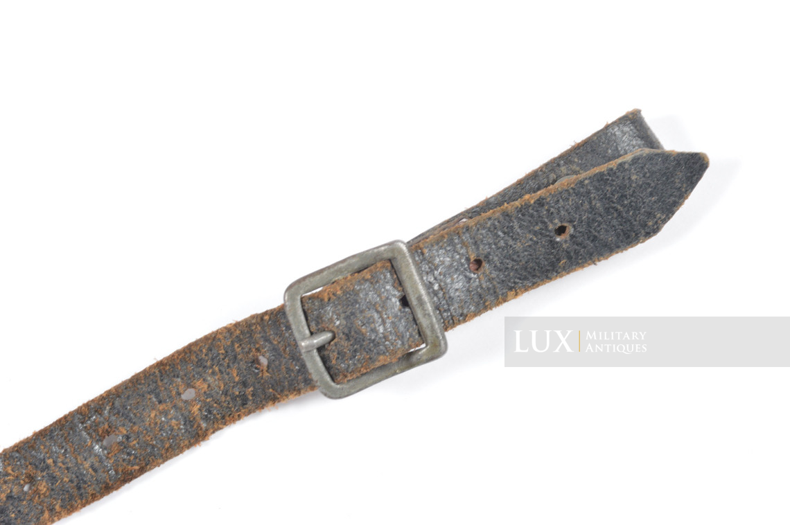 Late-war German helmet chinstrap, RBNr « 0/0750/0100 » - photo 8