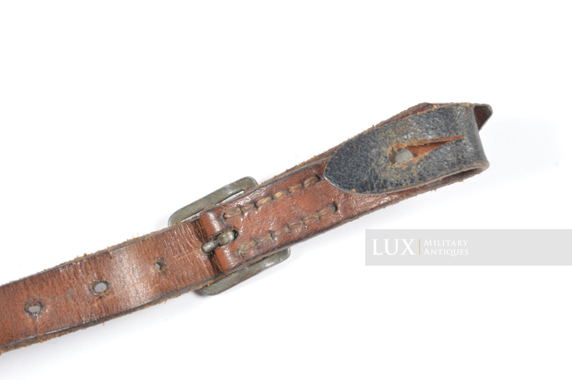 Late-war German helmet chinstrap, RBNr « 0/0750/0100 » - photo 9