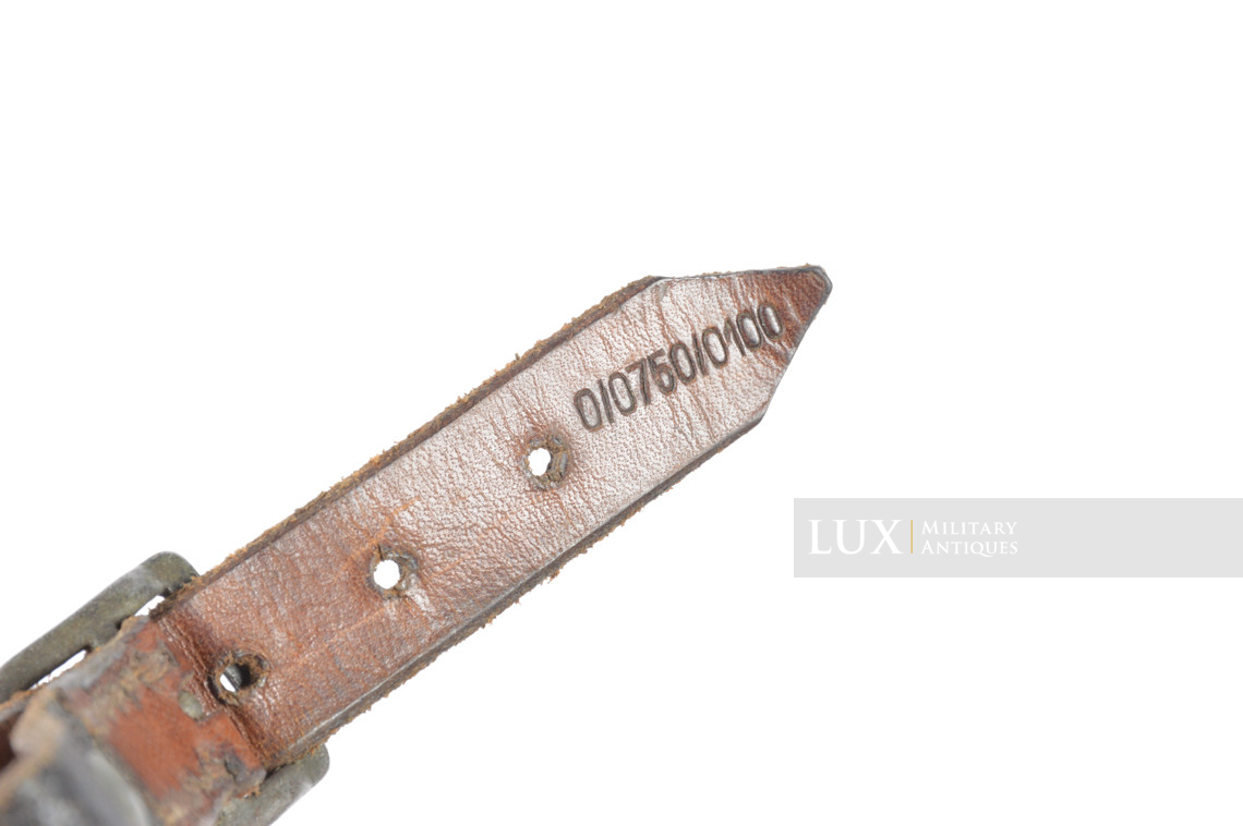 Late-war German helmet chinstrap, RBNr « 0/0750/0100 » - photo 12