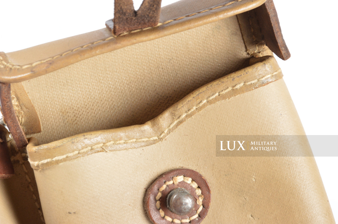 Très rare porte chargeurs de G43/K43 en toile cirée jaune, « Otto Koberstein 1944 » - photo 21