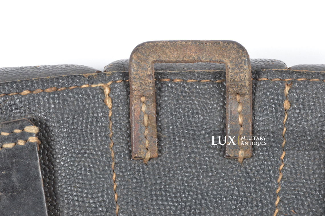 Rare pair of late-war German K98 ammo pouches, « last-ditch » - photo 11