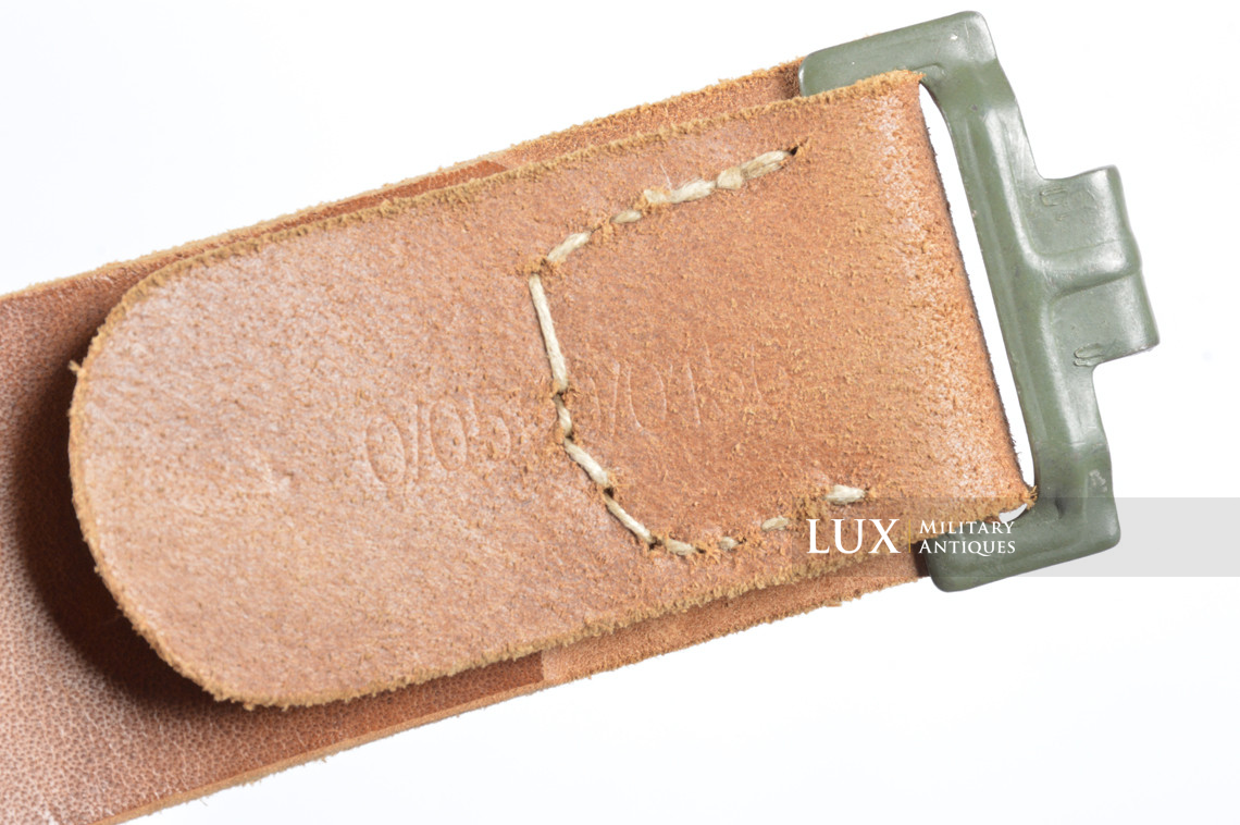 Rare cuir de ceinturon allemand fin de guerre en cuir brun naturel, « RBNr » - photo 12