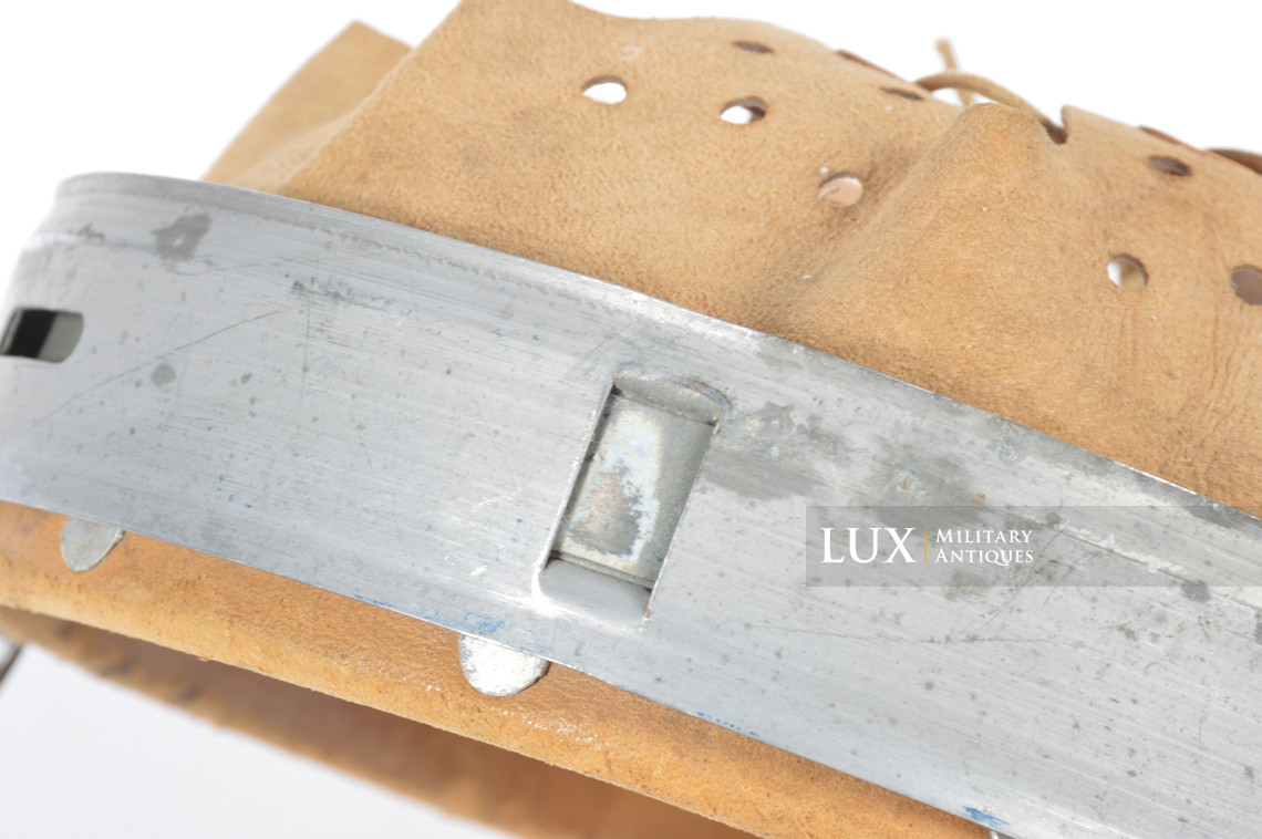 Intérieur de casque allemand, « 59 / 1942 » - photo 13