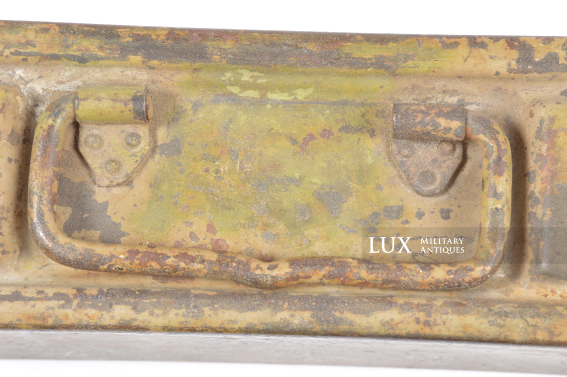 Late-war German camouflage MG34/42 ammunitions case - photo 15