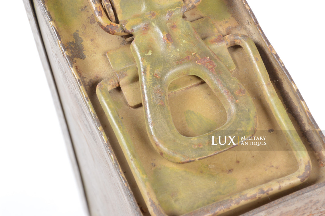Late-war German camouflage MG34/42 ammunitions case - photo 24