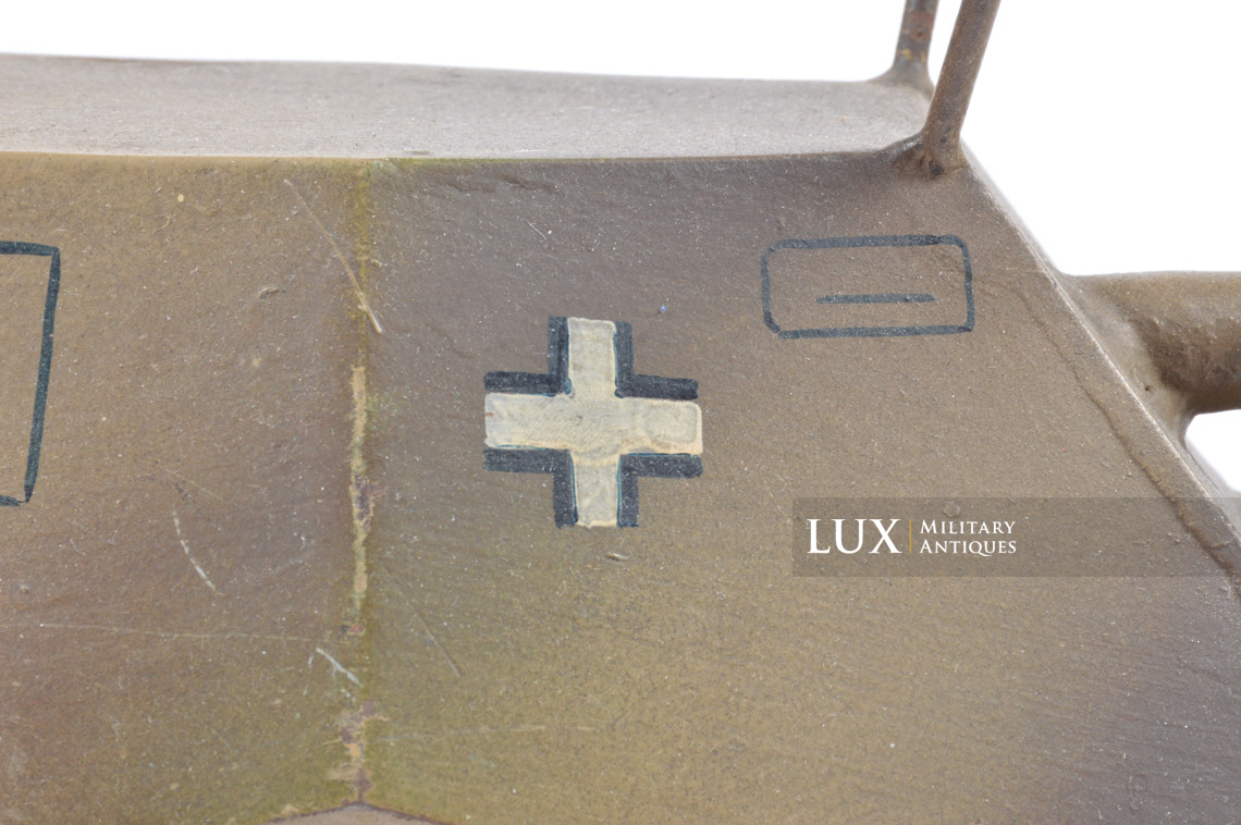 Period German armored vehicle toy model, « PUMA » - photo 12