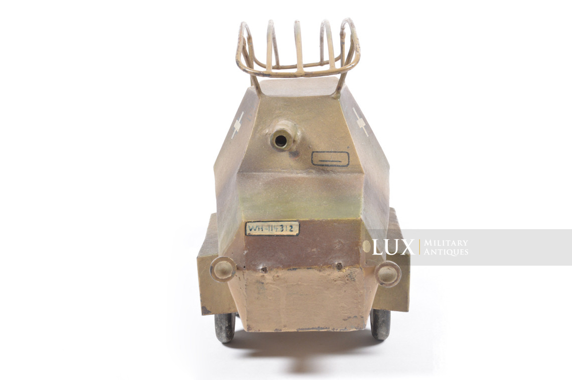 Period German armored vehicle toy model, « PUMA » - photo 13