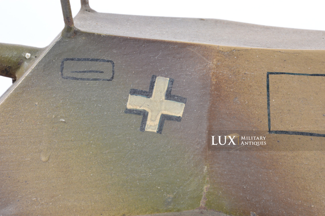 Period German armored vehicle toy model, « PUMA » - photo 22