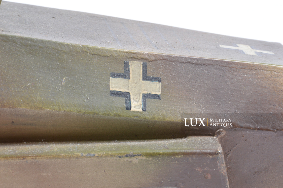 Period German armored vehicle toy model, « PUMA » - photo 25