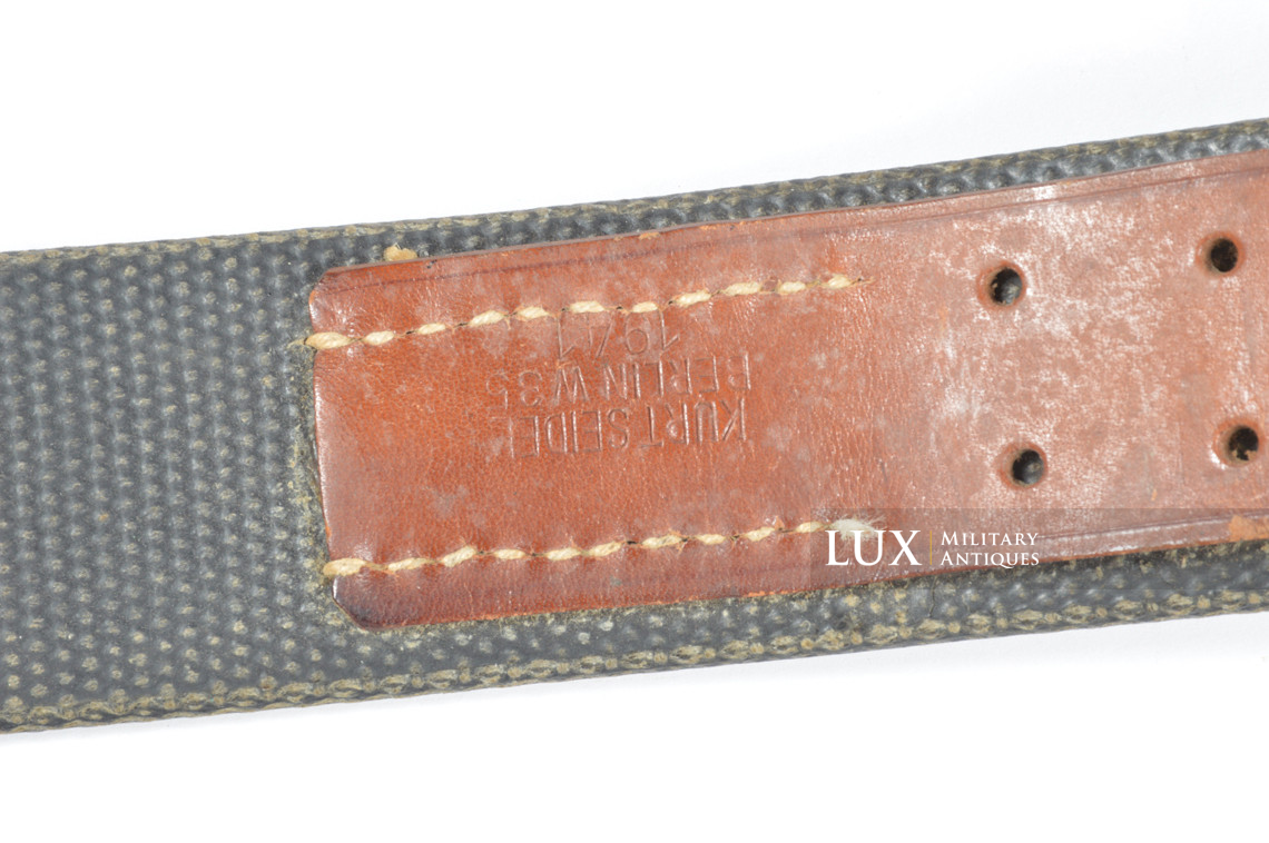 Rare German rubberized combat service belt, « 1941 » - photo 13
