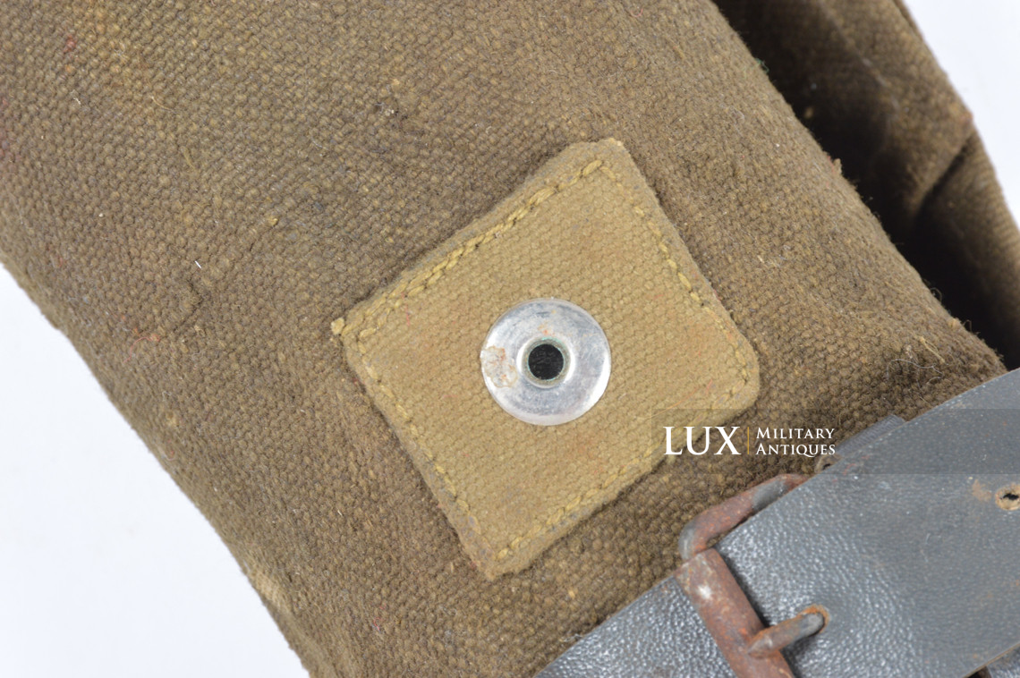 Late-war German light vehicle tool roll - photo 23