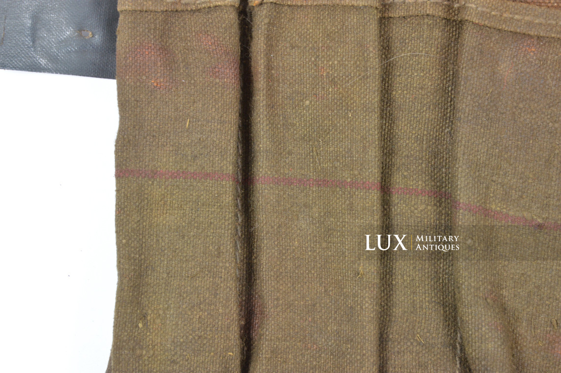 Late-war German light vehicle tool roll - photo 17