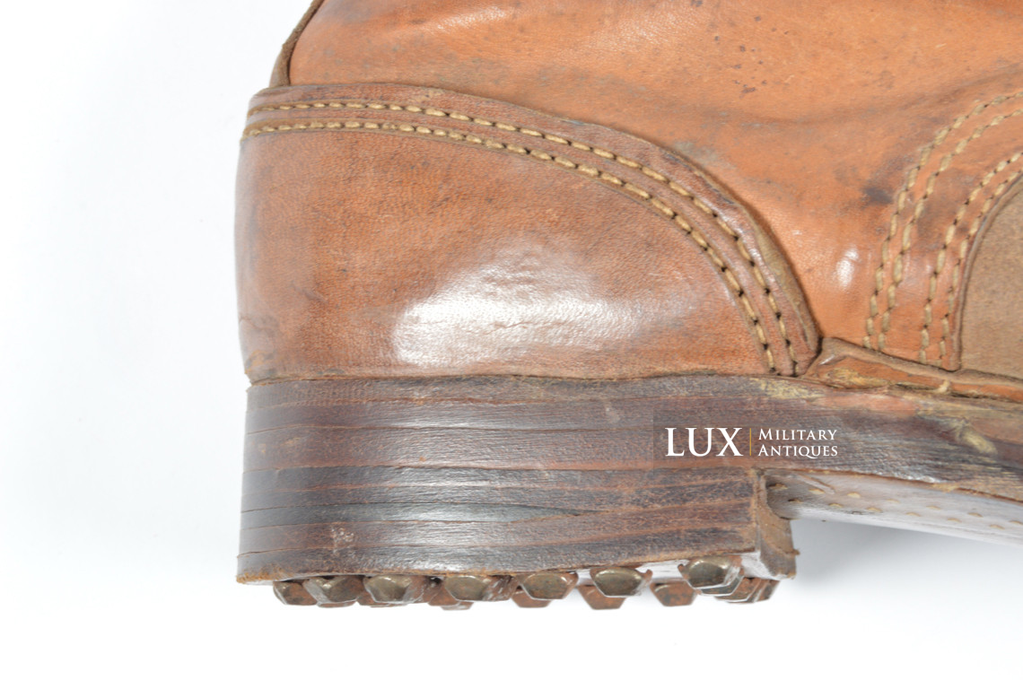 Unissued late-war German ankle boots - photo 10