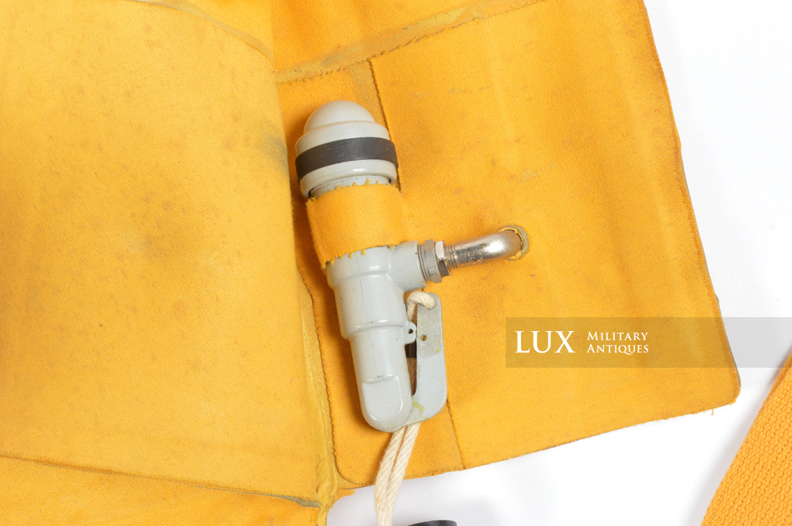 USAAF Type B-4 Mae West, « 1943 » - photo 18